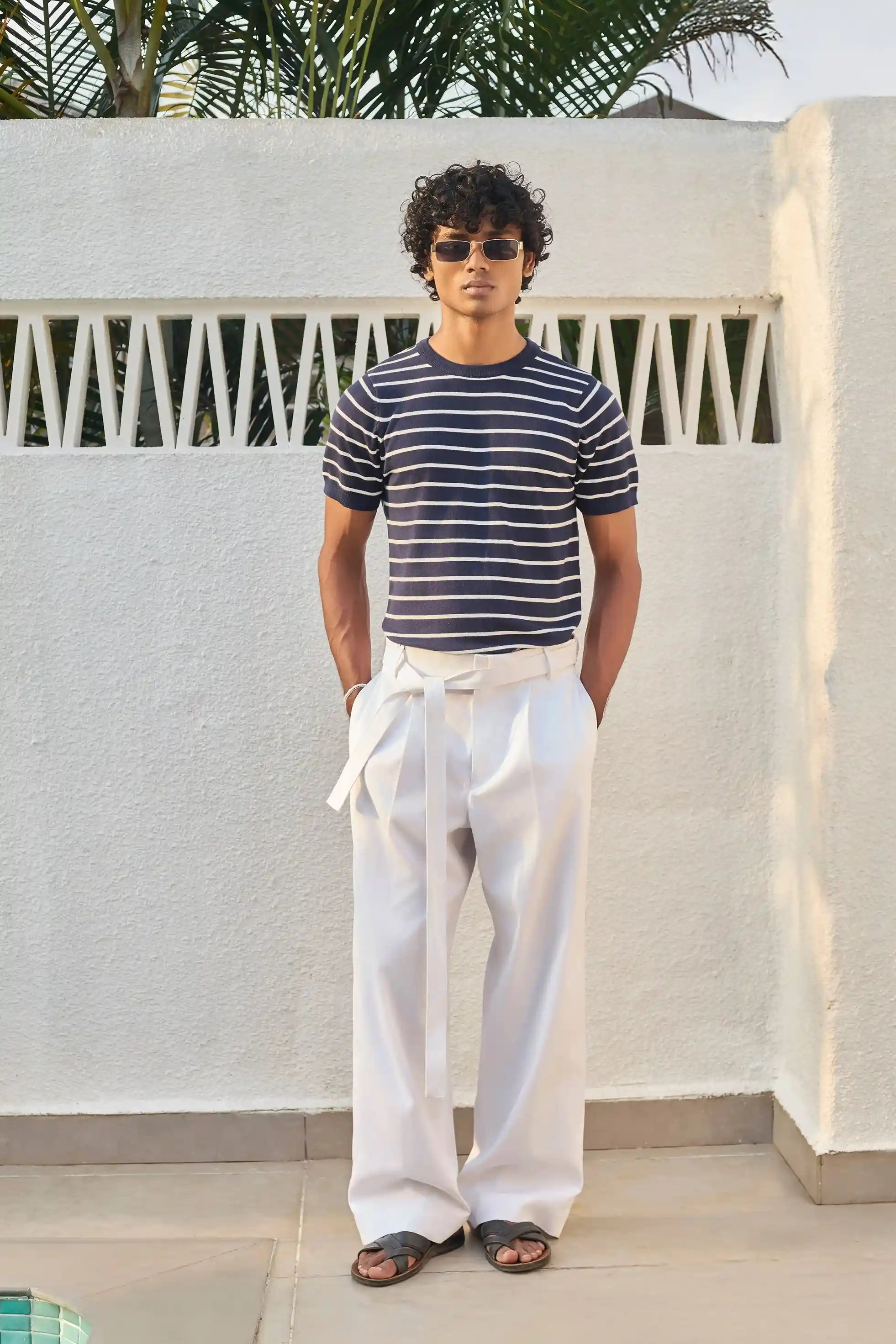 Fine Striped Round Neck Knit T-Shirt - Navy Blue