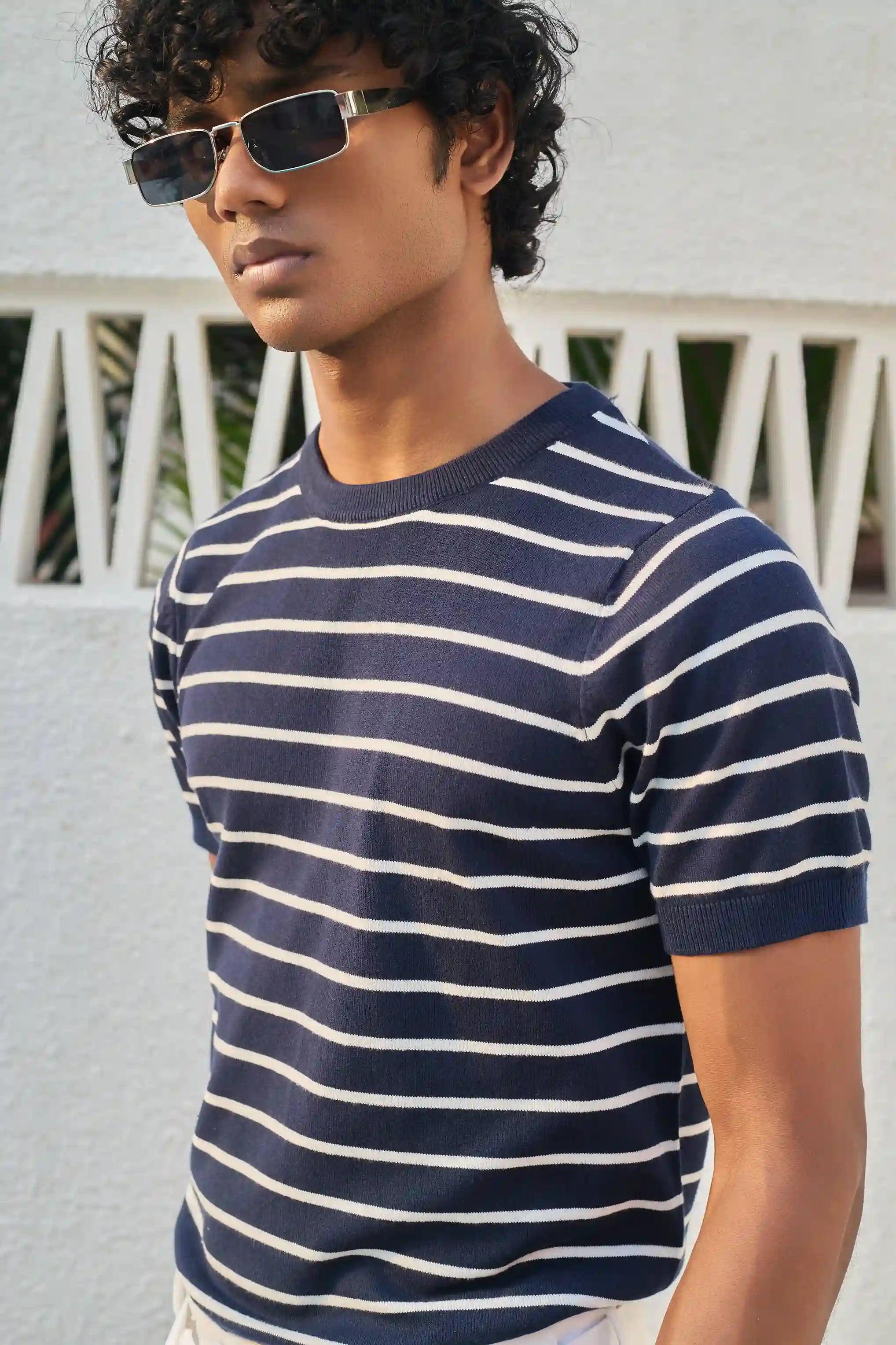 Fine Striped Round Neck Knit T-Shirt - Navy Blue