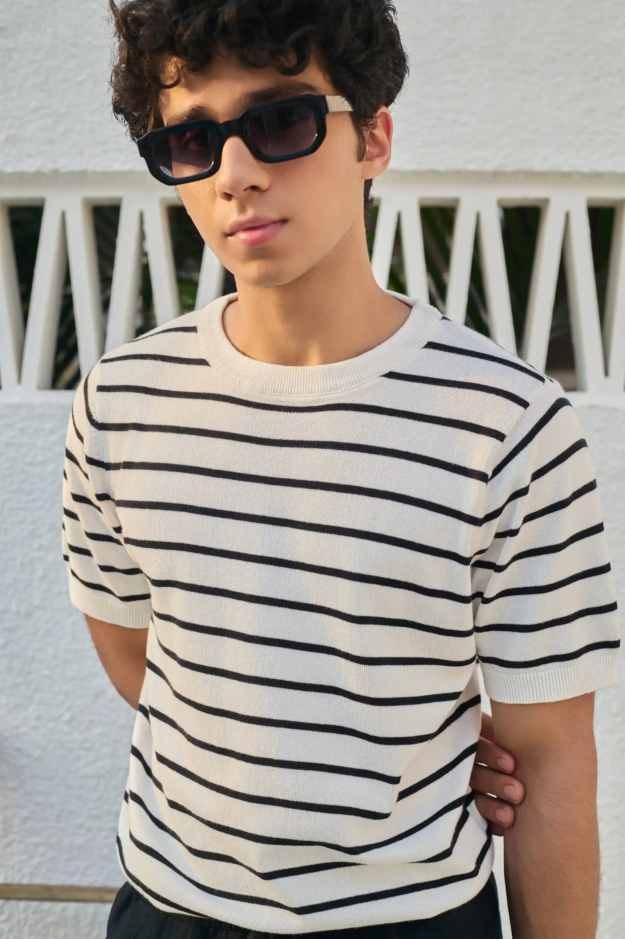 Fine Striped Round Neck Knit T-Shirt - White