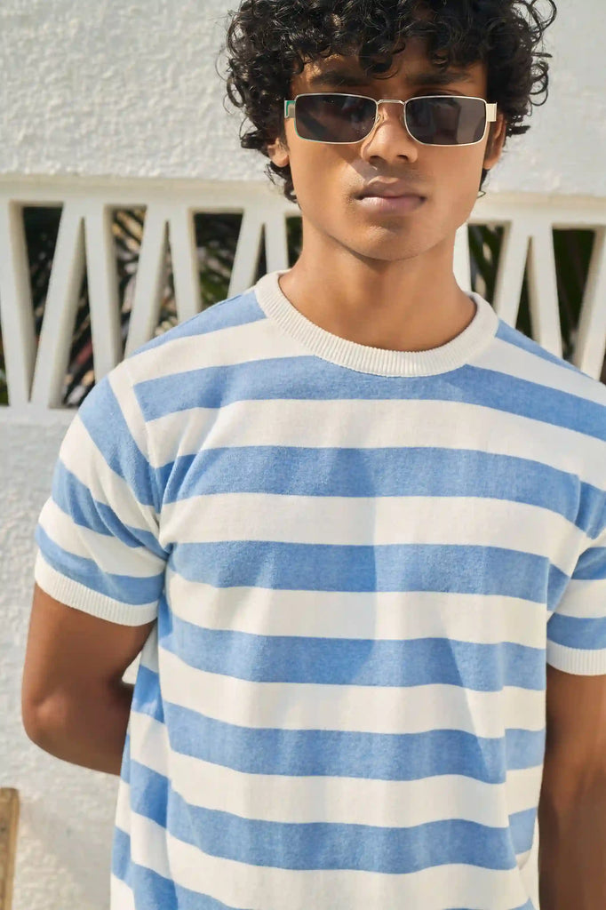 Round Neck Coastal Knit  T-Shirt- Blue