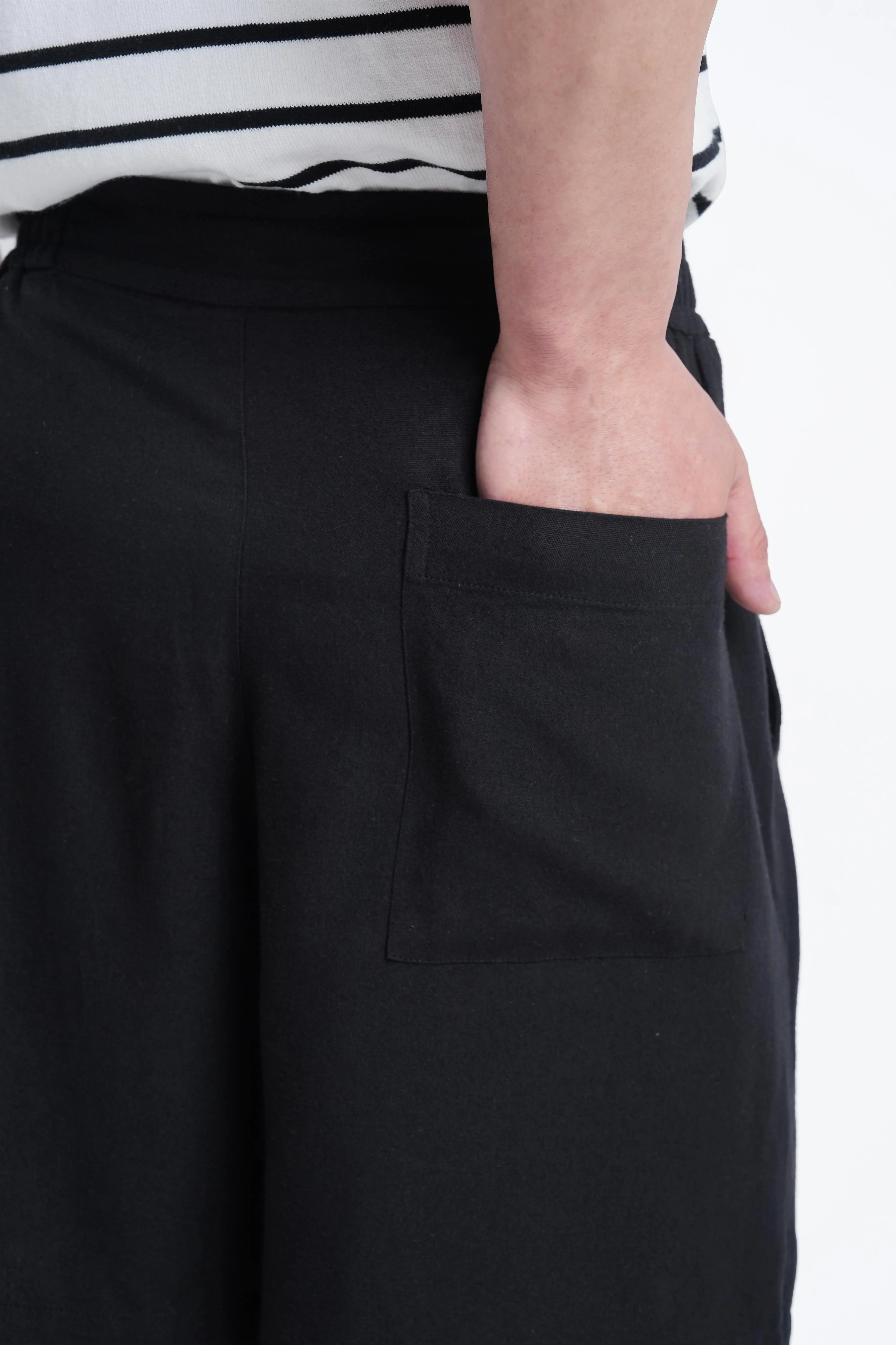 Black Linen Drawstring Shorts
